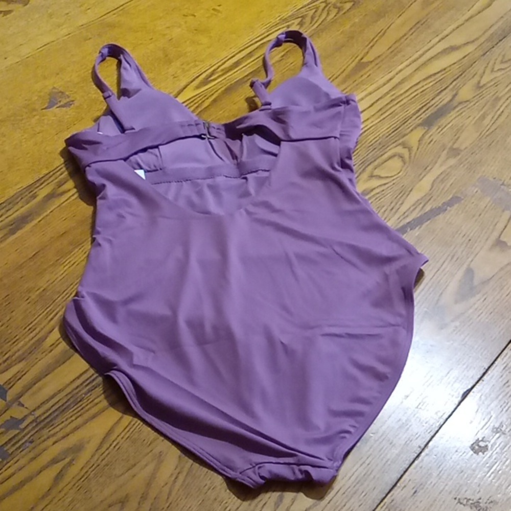 Andie Womens Medium Swimsuit TAHITI CACTUS FLOWER EGGPLANT NEW Beach Resort Pool - Picture 2 of 8